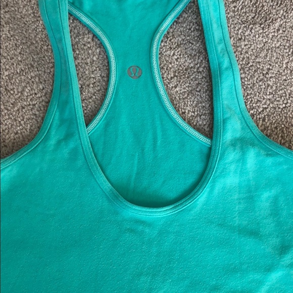 Lululemon capris and tank set size 6 - Picture 3 of 6